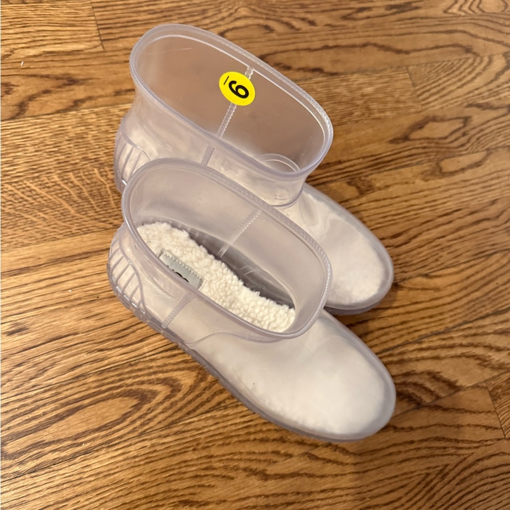 UGG Clear Rain Boots | Women’s Size 9 | Never Worn | Shearling Lined